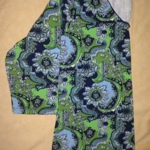 Green & navy top with blue & white flowers